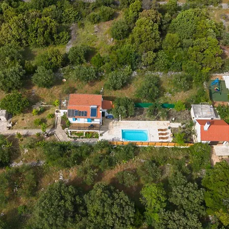 Excellent Villa! Private Forest And Pool,near Sea Villa Dograde