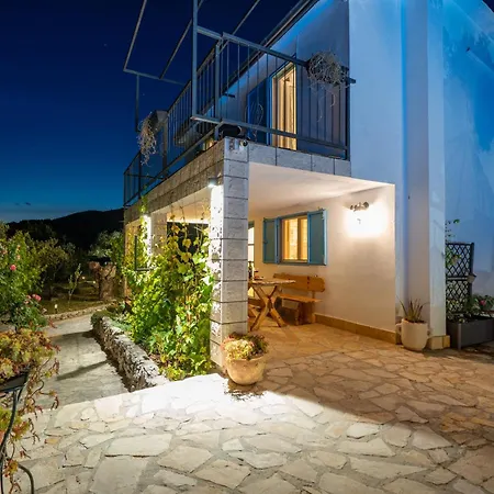 Excellent Villa! Private Forest And Pool,near Sea *
