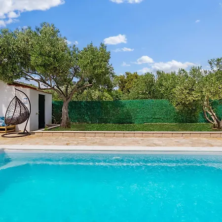 Villa Excellent Villa! Private Forest And Pool,near Sea