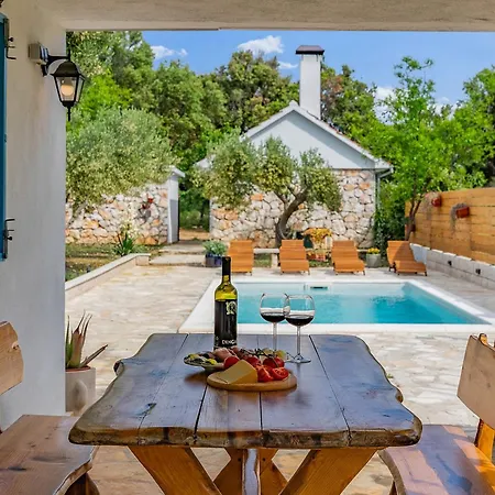 Excellent Villa! Private Forest And Pool,near Sea Villa *