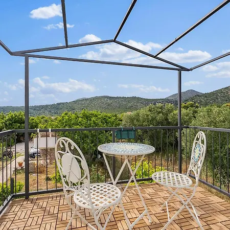 Excellent Villa! Private Forest And Pool,near Sea Villa Dograde